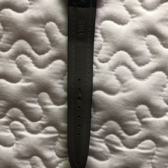 Watch - Picture 5 of 5